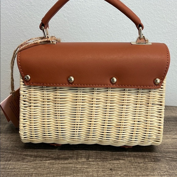 🔥LAST ONE🔥 E|N Expressions | Vegan Wicker Handbag w/Crossbody✨ - Picture 3 of 13